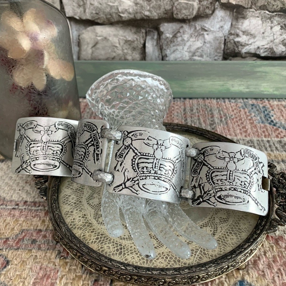 Vintage British Royal Crest Crown Monarch Coat of Arm Aluminum Souvenir Bracelet